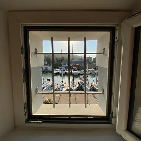 Harbour House - & Bike Routes Ferienhaus Pesaro