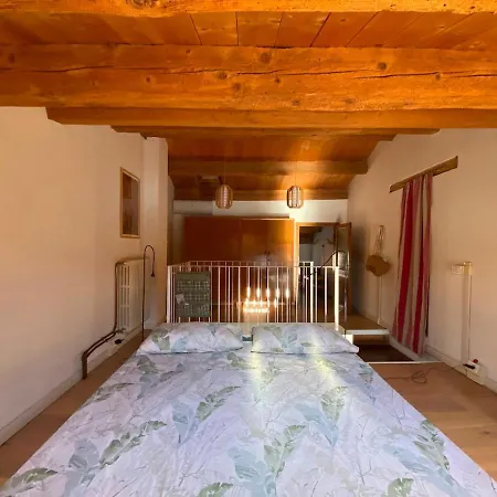Harbour House - & Bike Routes Ferienhaus Pesaro