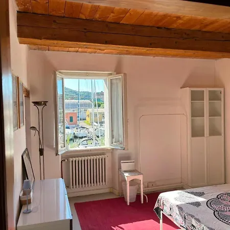 Harbour House - & Bike Routes * Pesaro